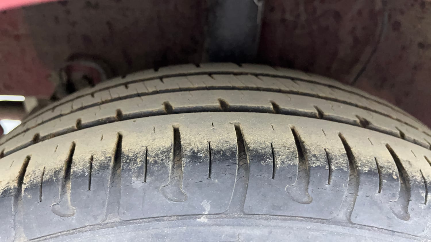 Used 2019 Hyundai Grand i10 Sportz 1.2 Kappa VTVT Petrol Manual tyres RIGHT REAR TYRE TREAD VIEW