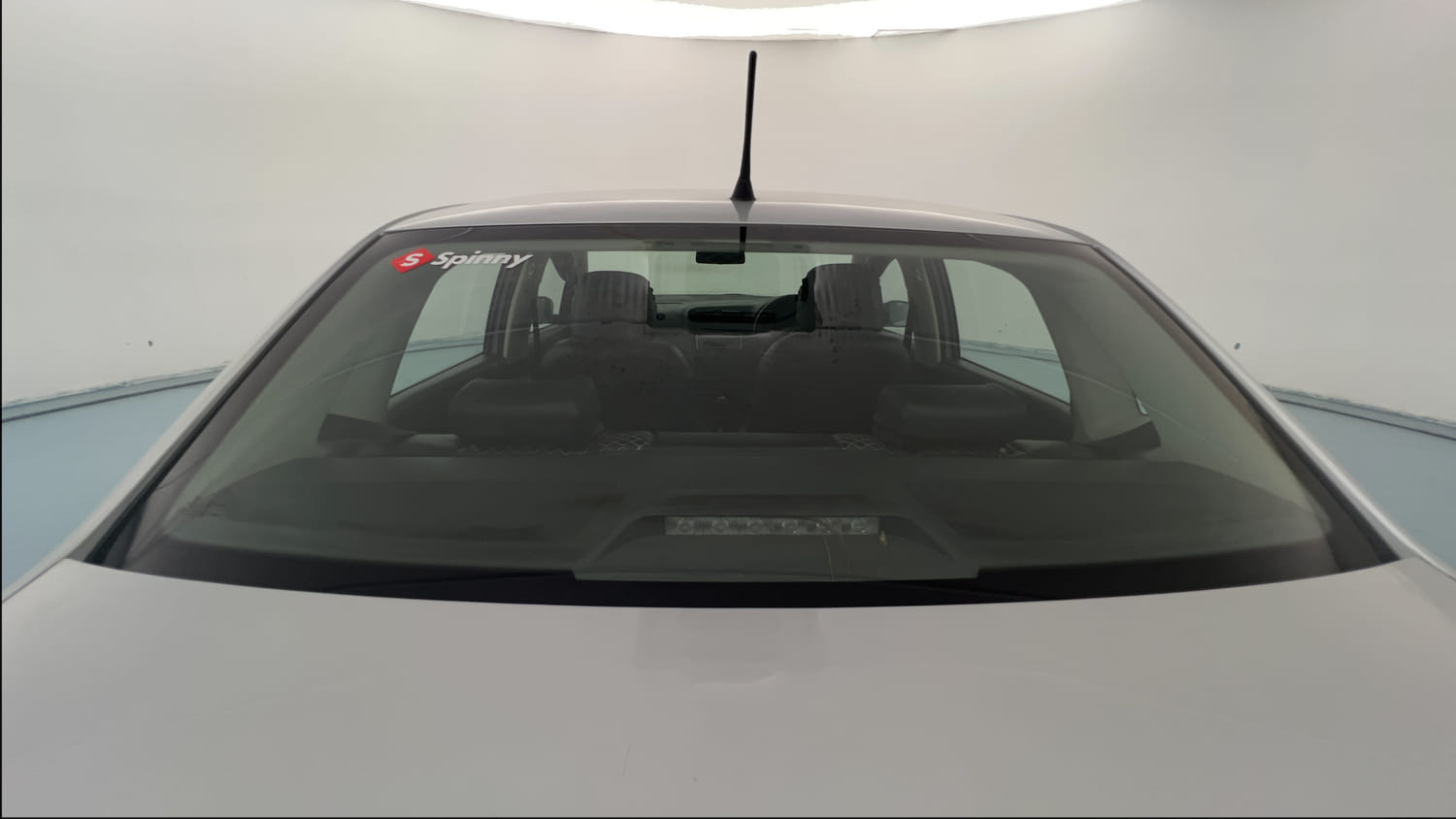Used 2019 Volkswagen Ameo Comfortline 1.0L (P) Petrol Manual exterior BACK WINDSHIELD VIEW