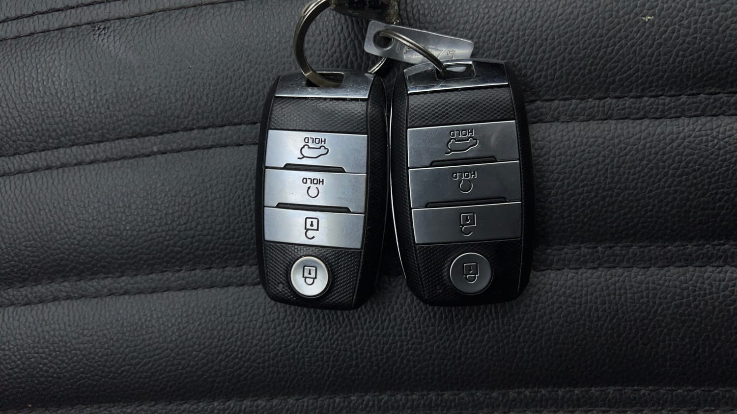 Used 2021 Kia Sonet HTX 1.5 Diesel Manual extra CAR KEY VIEW
