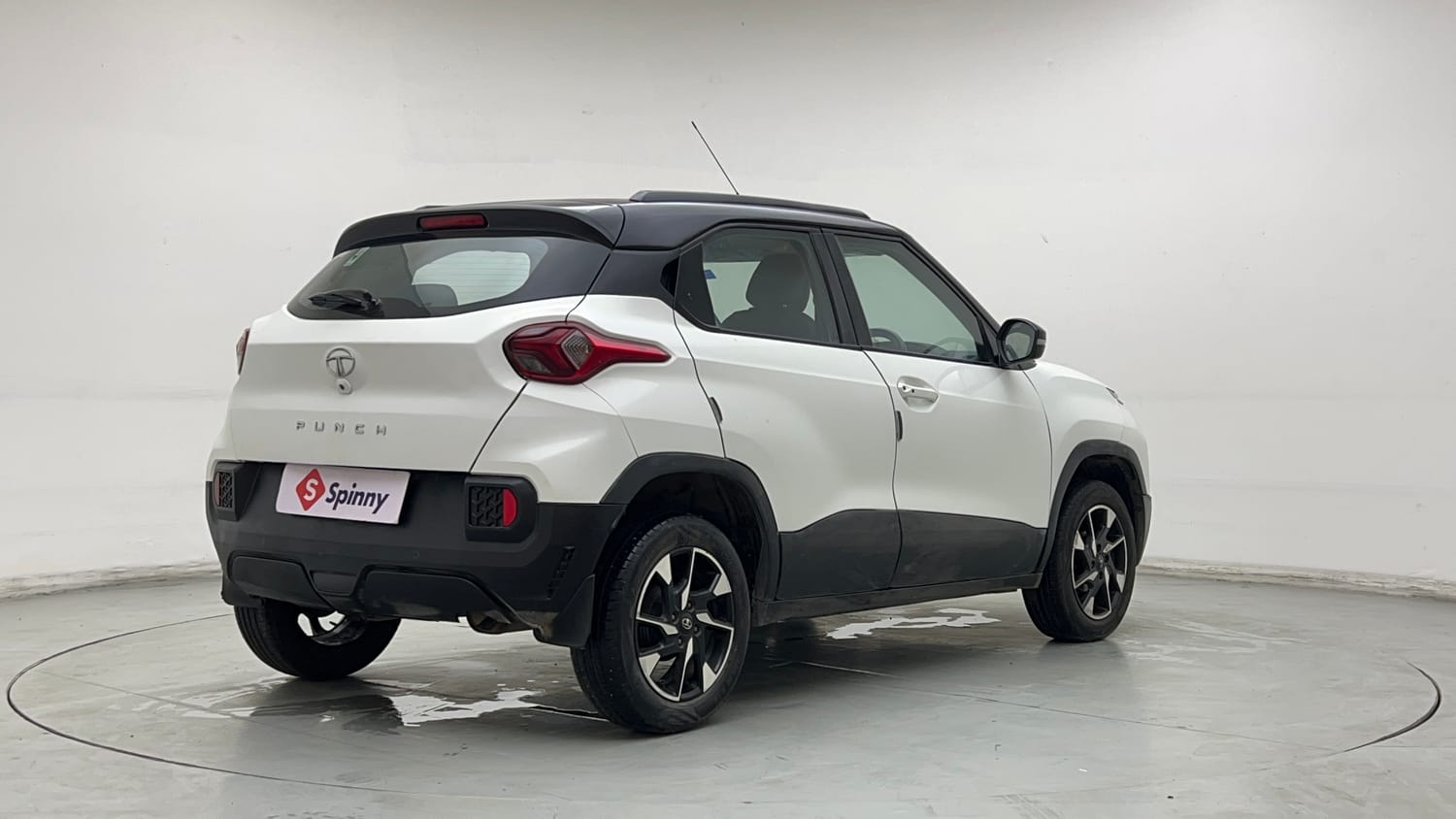 Used 2022 Tata Punch Creative AMT Petrol Automatic exterior RIGHT REAR CORNER VIEW
