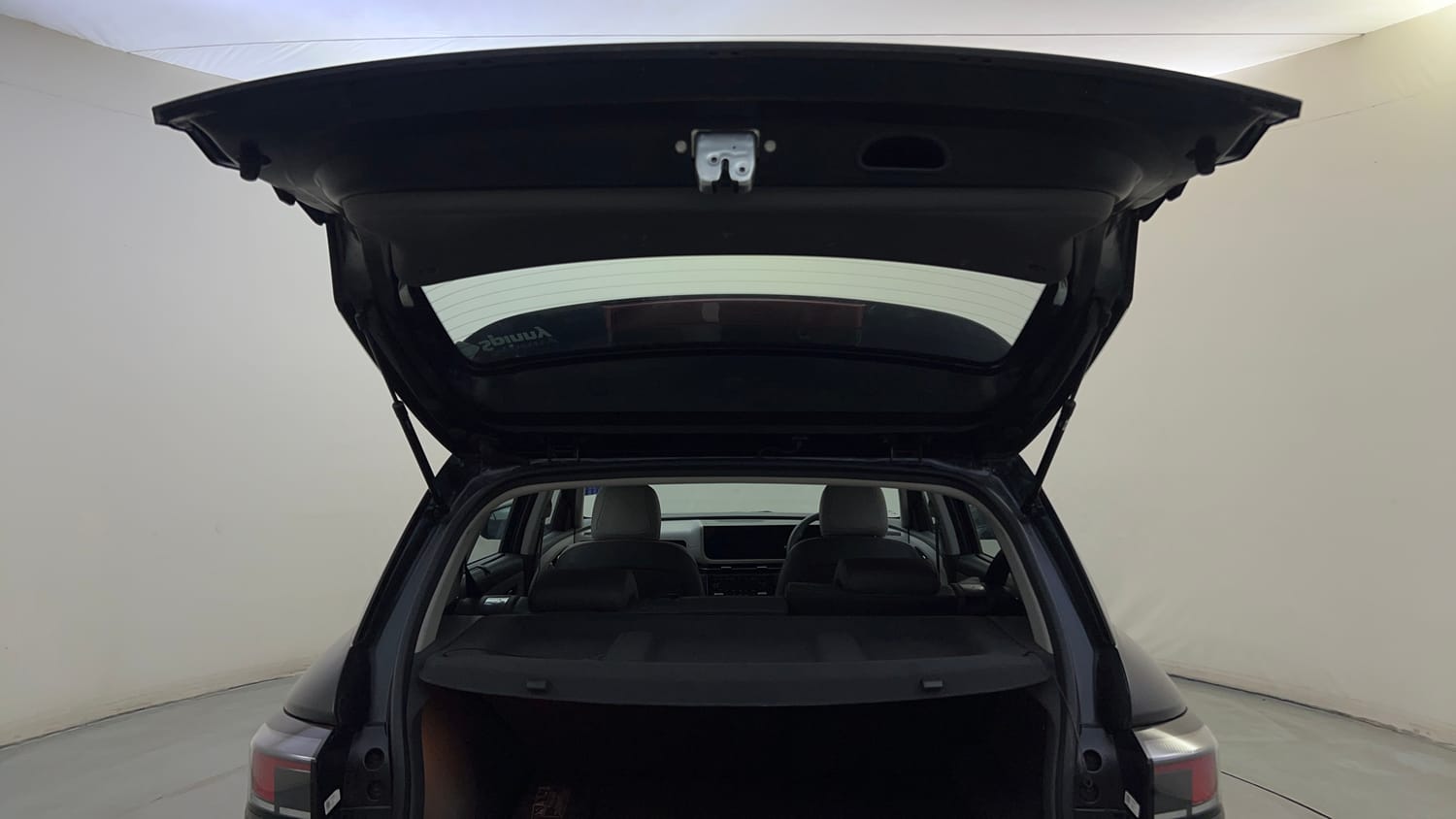 Used 2024 Hyundai Creta 1.5 Turbo Petrol DCT SX(O) Petrol Automatic interior DICKY DOOR OPEN VIEW