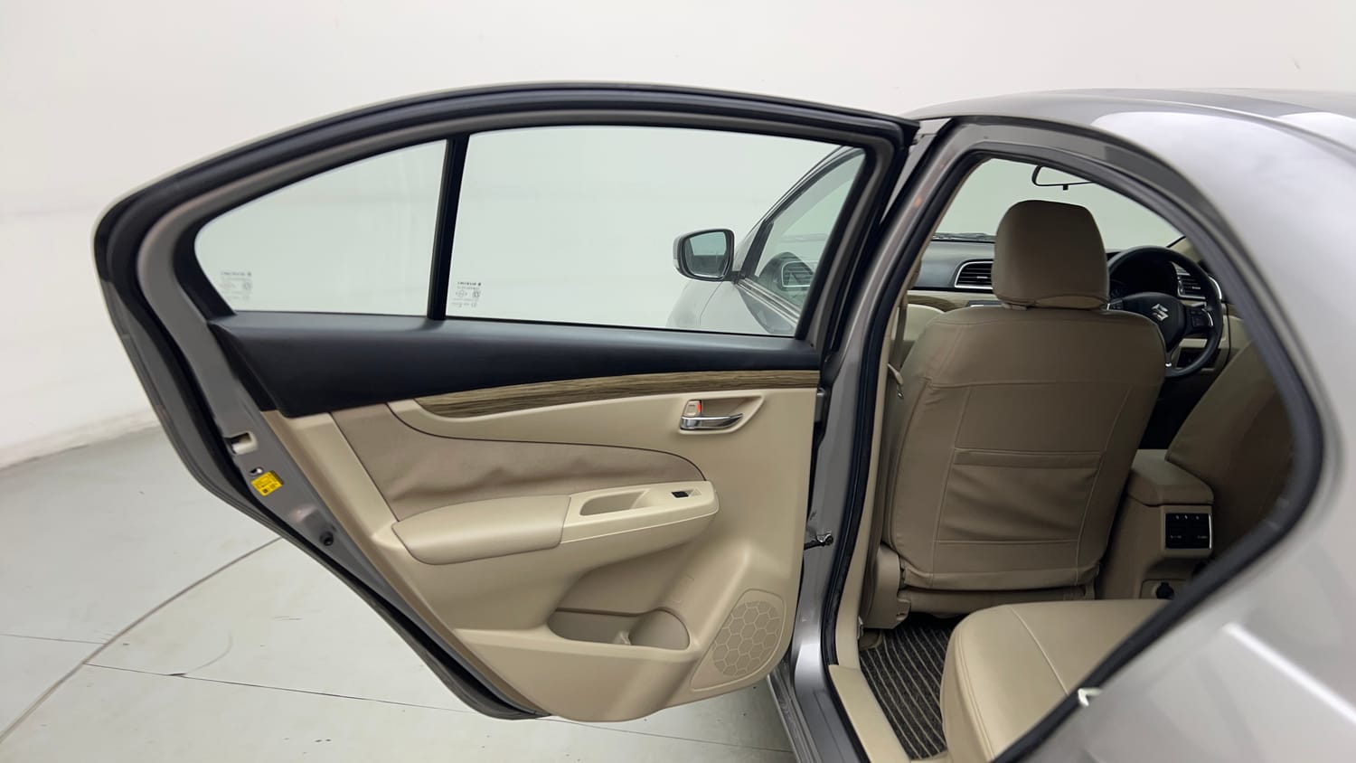 Used 2018 Maruti Suzuki Ciaz Delta Hybrid 1.5 Petrol Manual interior LEFT REAR DOOR OPEN VIEW