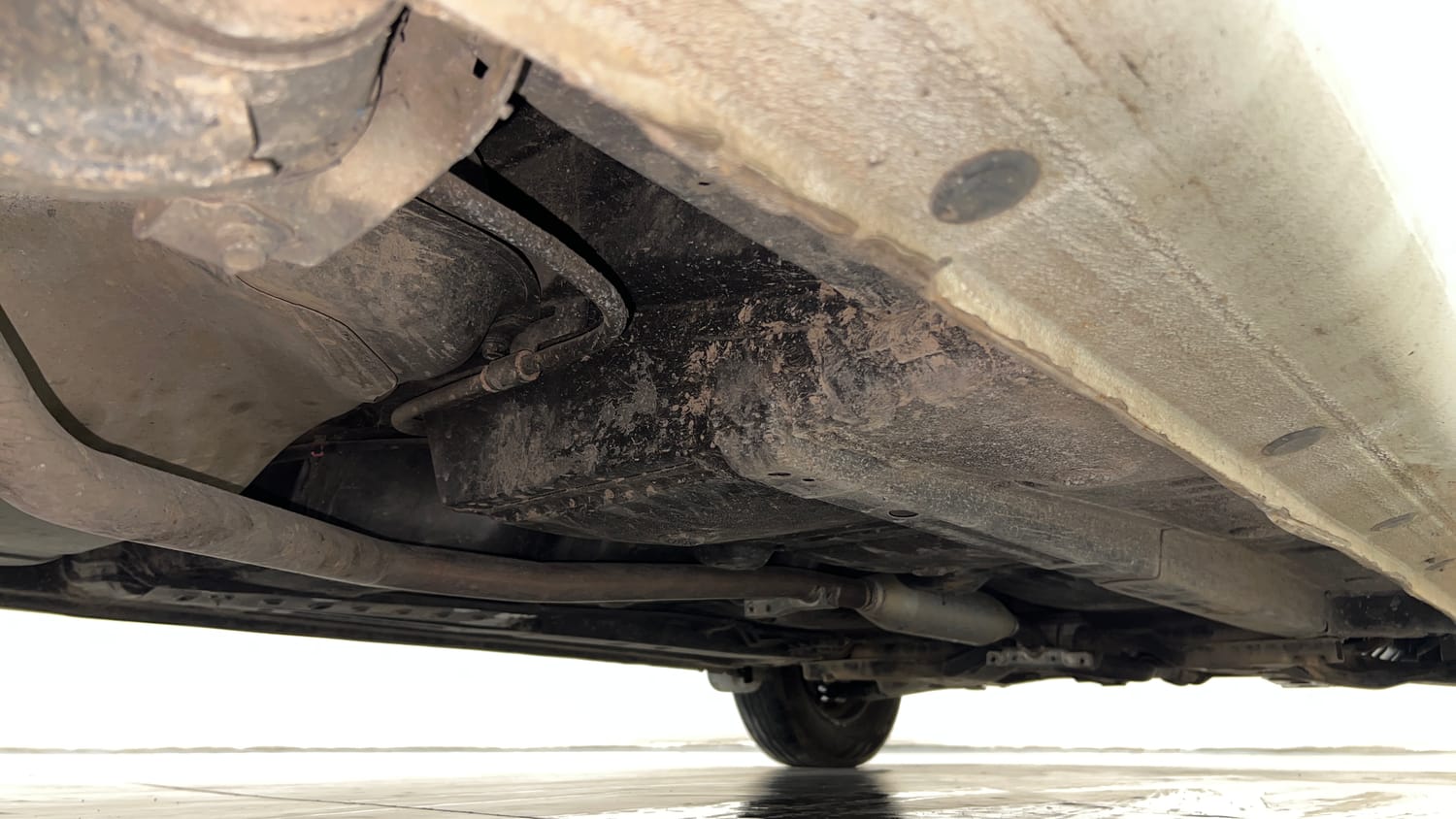 Used 2012 Hyundai i10 Magna 1.1 iRDE2 Petrol Manual extra REAR RIGHT UNDERBODY VIEW