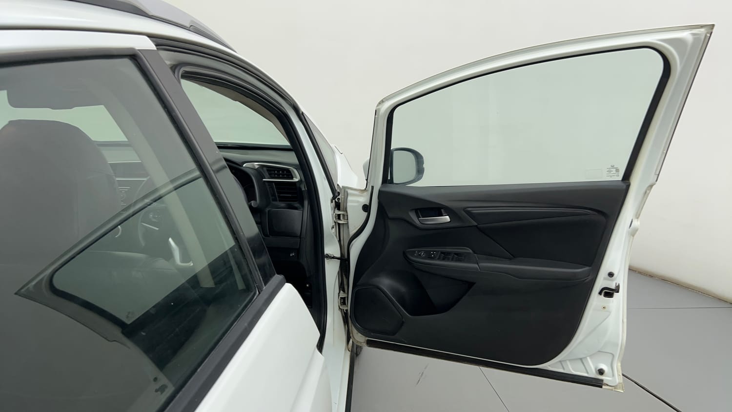 Used 2018 Honda WR-V S MT Petrol Petrol Manual interior RIGHT FRONT DOOR OPEN VIEW
