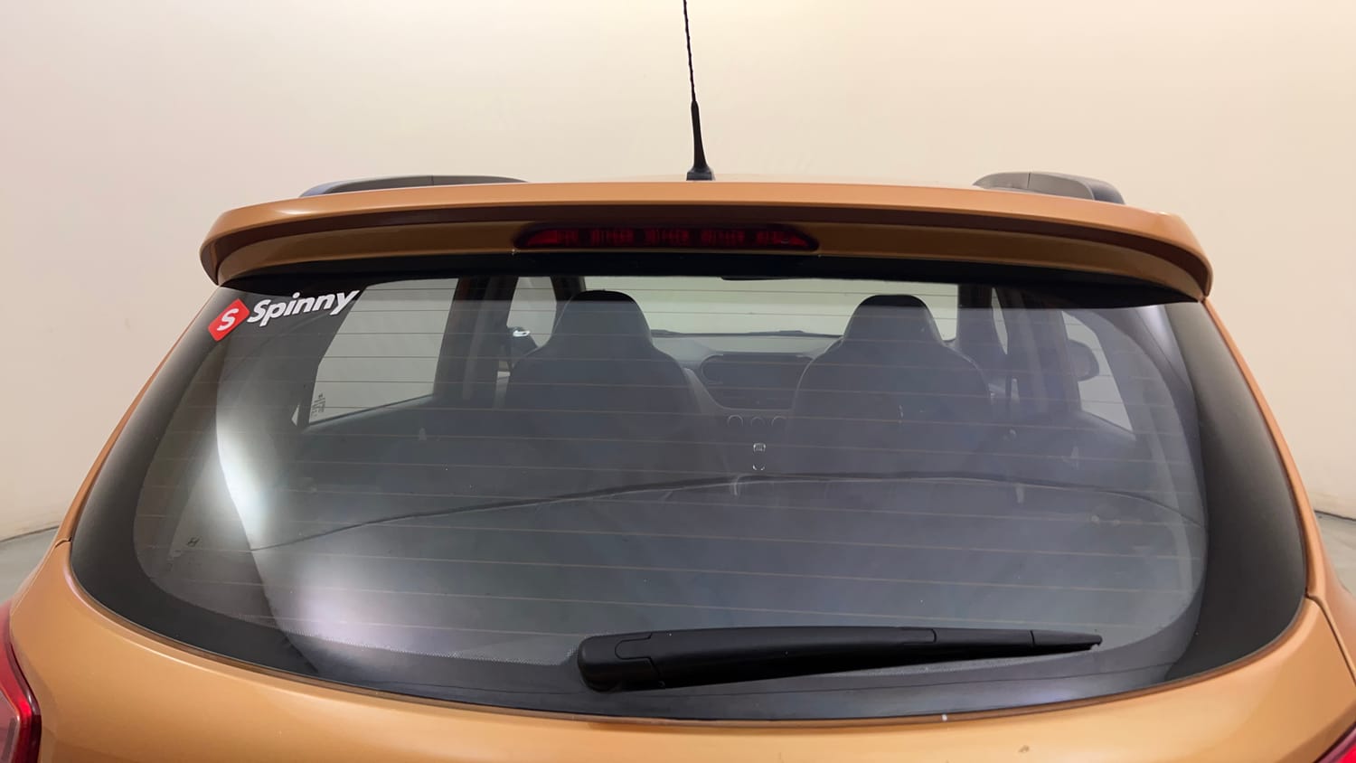Used 2015 Hyundai Grand i10 Asta 1.2 Kappa VTVT (O) Petrol Manual top_features Rear wiper