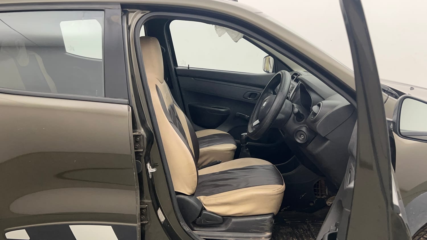 Used 2017 Renault Kwid 1.0 RXL Petrol Manual interior RIGHT SIDE FRONT DOOR CABIN VIEW
