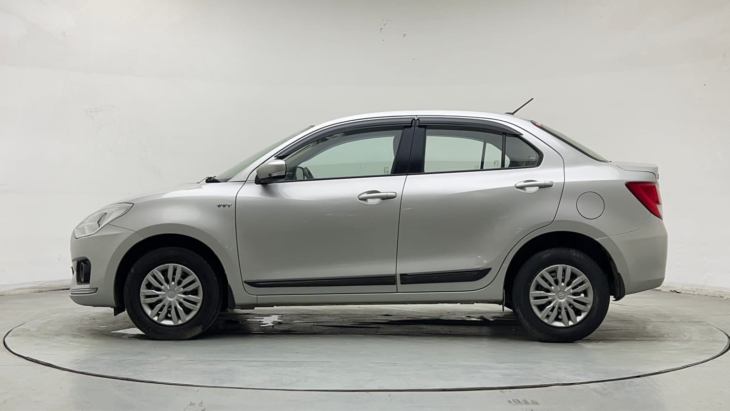 Used 2019 Maruti Suzuki Dzire VXi Petrol Manual exterior LEFT SIDE VIEW