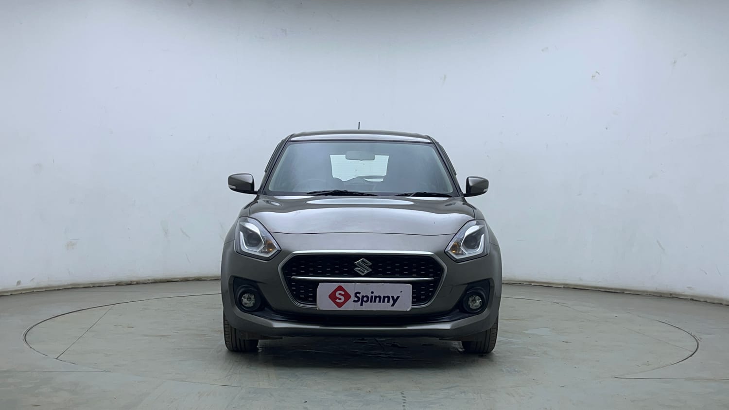Used 2023 Maruti Suzuki Swift ZXi Plus AMT Petrol Automatic exterior FRONT VIEW