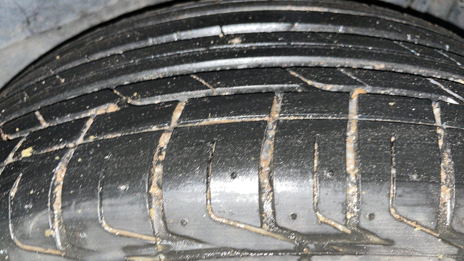 Used 2021 Tata Nexon XZA Plus (O) Diesel Diesel Automatic tyres LEFT REAR TYRE TREAD VIEW