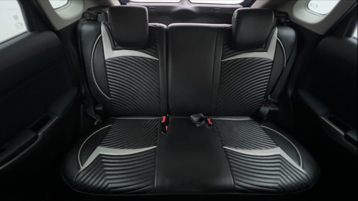 Used 2019 Maruti Suzuki Baleno Alpha Petrol Manual interior REAR SEAT CONDITION VIEW