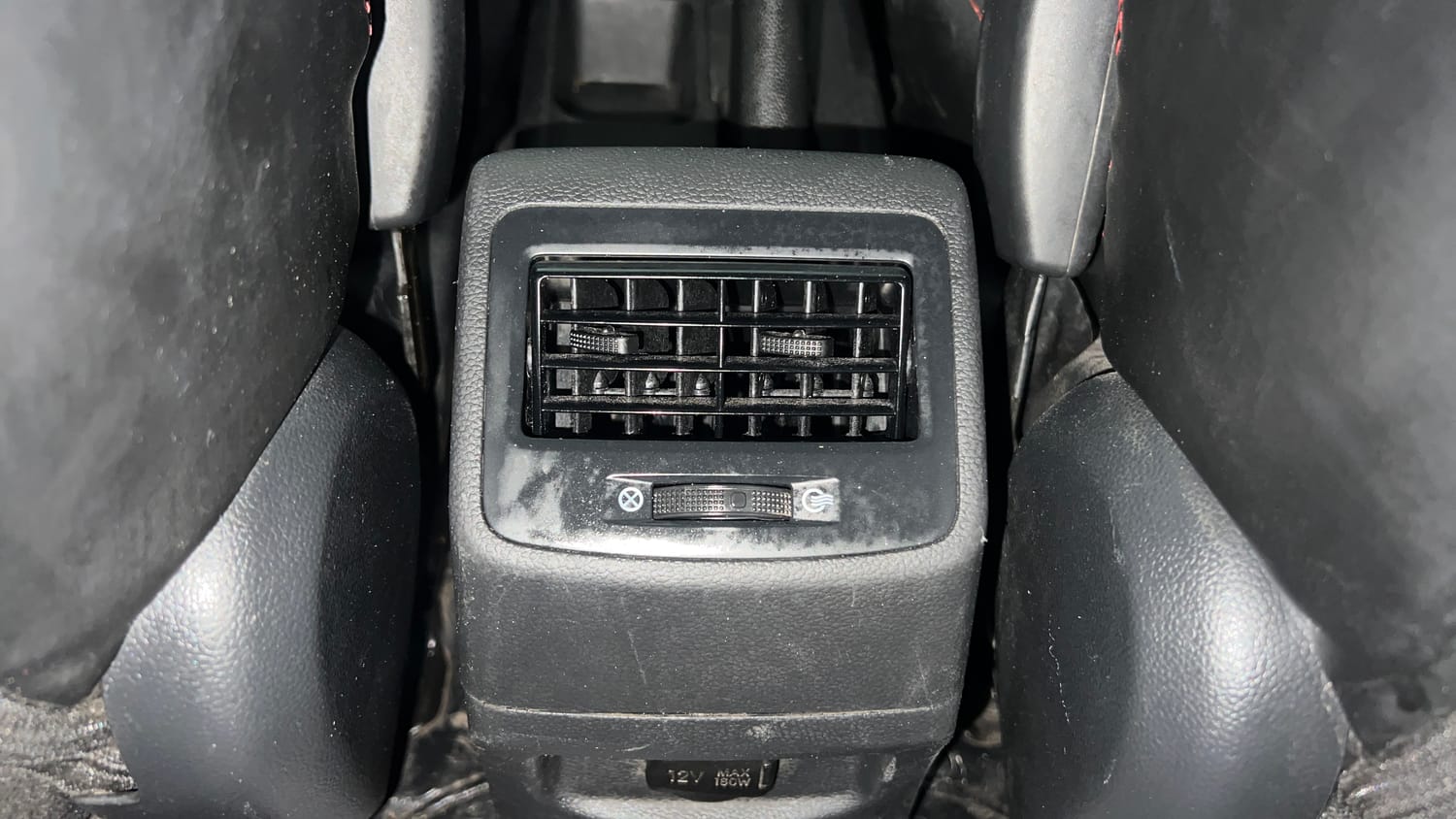Used 2015 Hyundai Grand i10 Sportz 1.2 Kappa VTVT Petrol Manual top_features 2nd row AC vent
