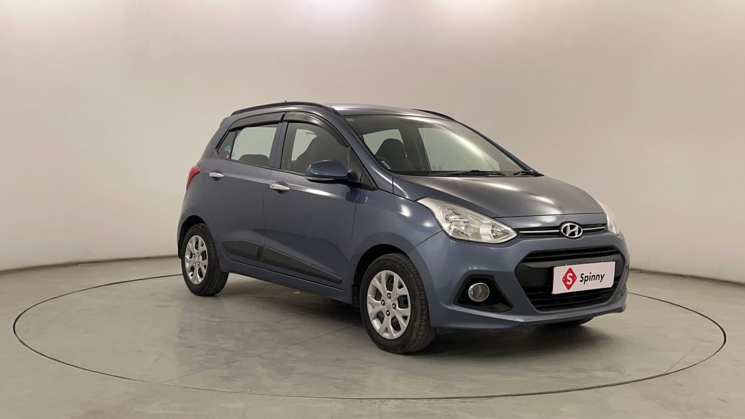 Used 2014 Hyundai Grand i10 Sportz 1.1 CRDi Diesel Manual exterior RIGHT FRONT CORNER VIEW