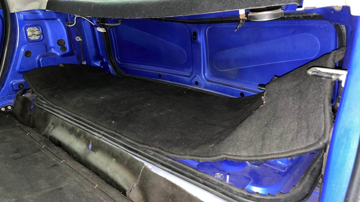 Used 2015 Tata Nano Twist XT Petrol Manual interior DICKY INSIDE VIEW