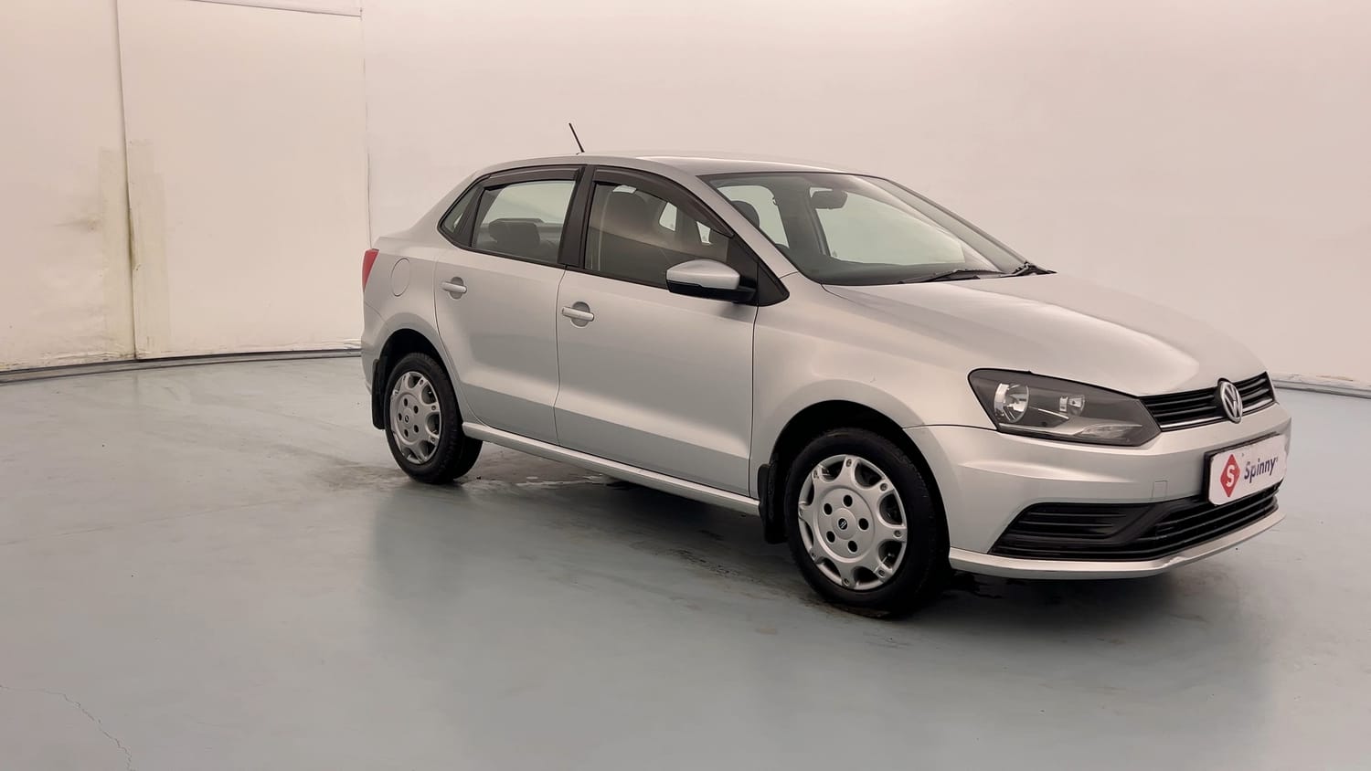 Used 2019 Volkswagen Ameo Comfortline 1.0L (P) Petrol Manual exterior RIGHT SIDE VIEW