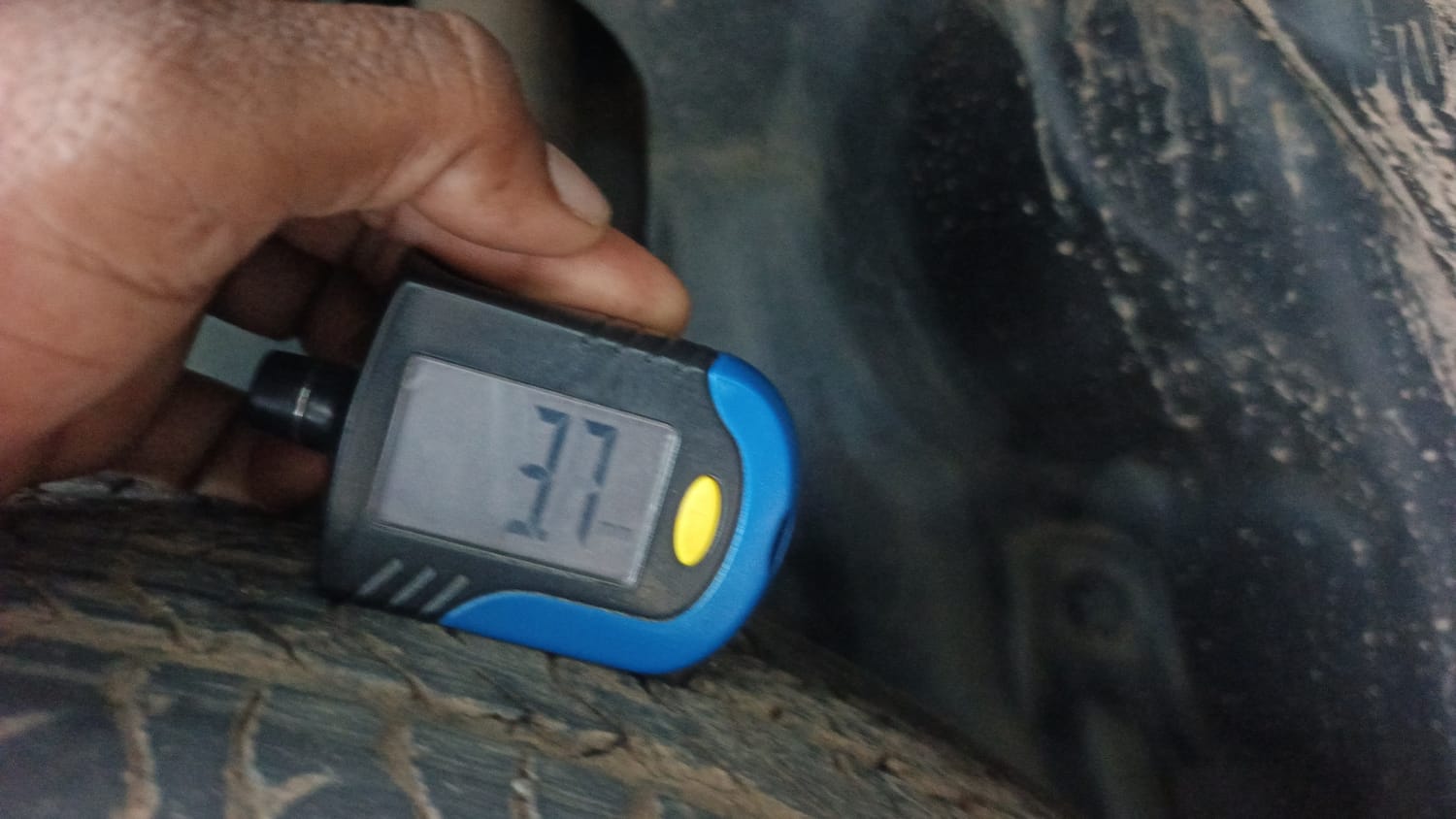 Used 2022 Maruti Suzuki Grand Vitara Alpha Smart Hybrid AT Petrol Automatic tyres LEFT REAR TYRE TREAD VIEW