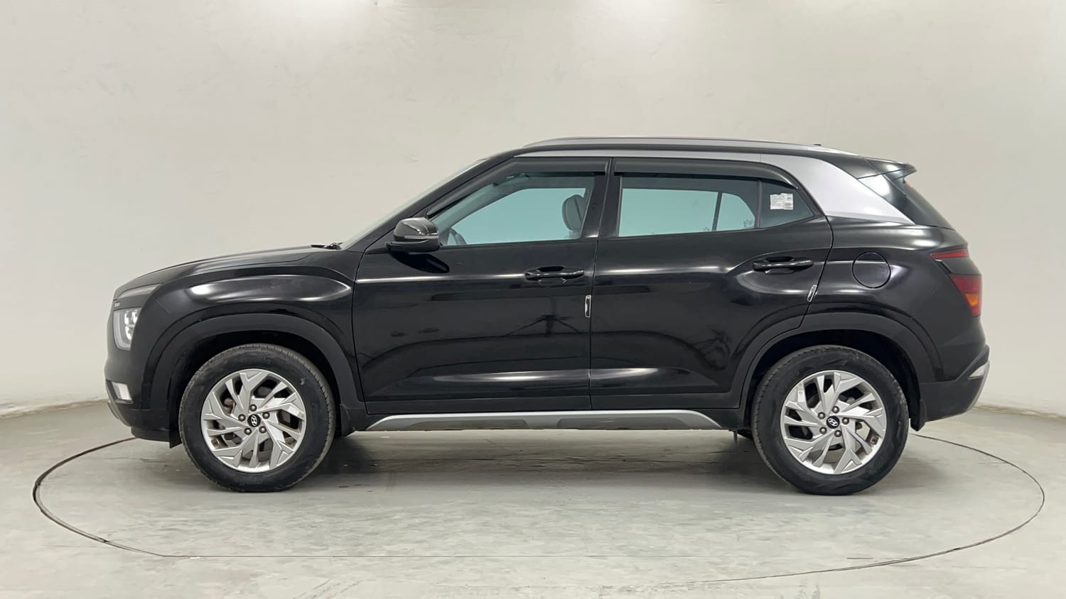 Used 2022 Hyundai Creta SX 1.5 Petrol Executive Petrol Manual exterior LEFT SIDE VIEW