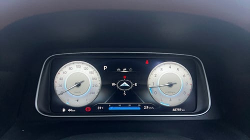 Used 2022 Hyundai Alcazar Signature (O) 6 STR 2.0 Petrol AT Petrol Automatic interior CLUSTERMETER VIEW