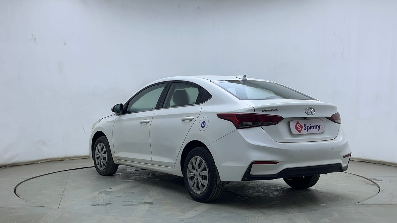Used 2019 Hyundai Verna EX 1.4 VTVT Petrol Manual exterior LEFT REAR CORNER VIEW