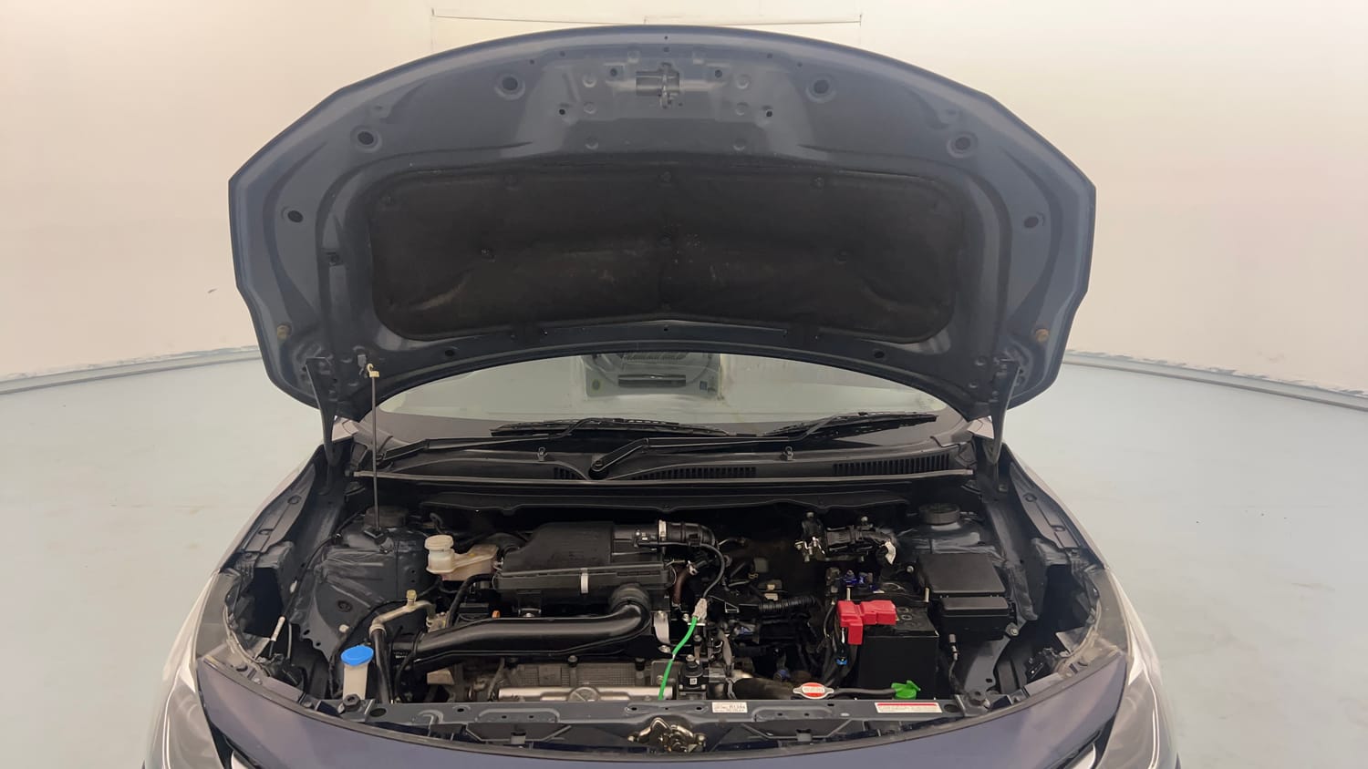 Used 2023 Maruti Suzuki Baleno Delta MT Petrol Manual engine ENGINE & BONNET OPEN FRONT VIEW