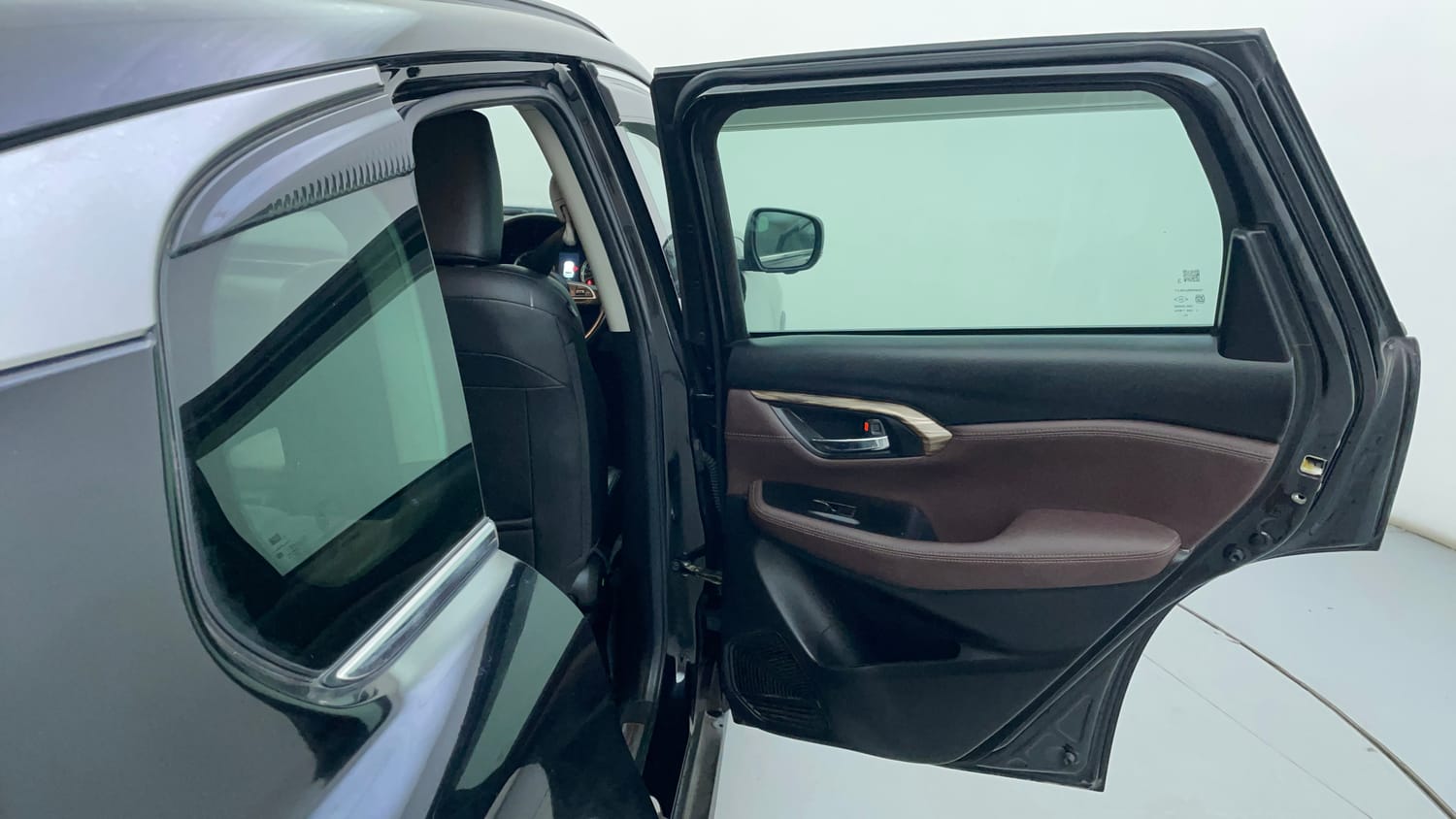 Used 2023 Maruti Suzuki Grand Vitara Alpha Smart Hybrid Petrol Manual interior RIGHT REAR DOOR OPEN VIEW