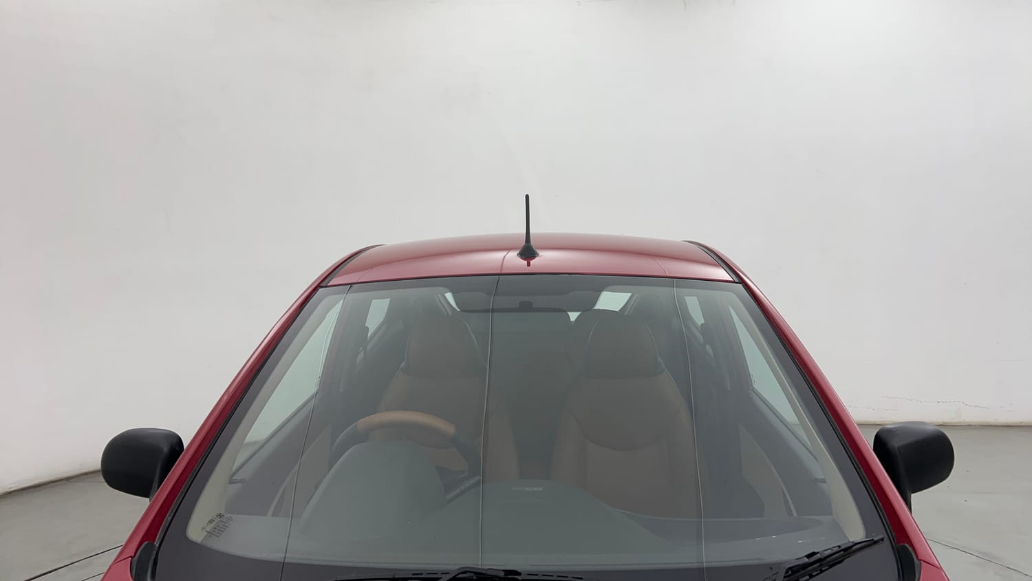 Used 2014 Hyundai Eon Magna + Petrol Manual exterior FRONT WINDSHIELD VIEW