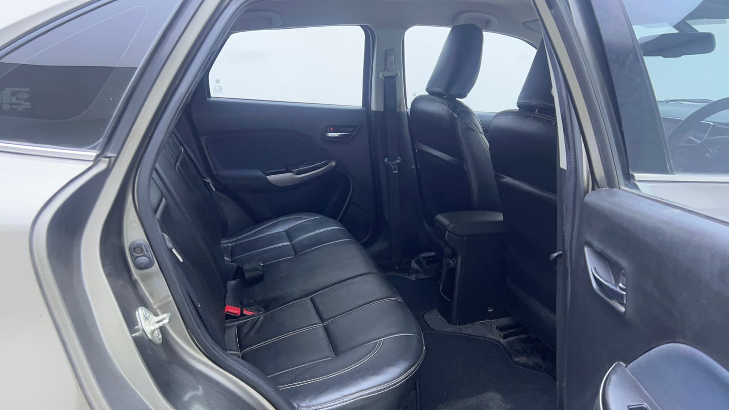 Used 2021 Maruti Suzuki Baleno Zeta Petrol Manual interior RIGHT SIDE REAR DOOR CABIN VIEW
