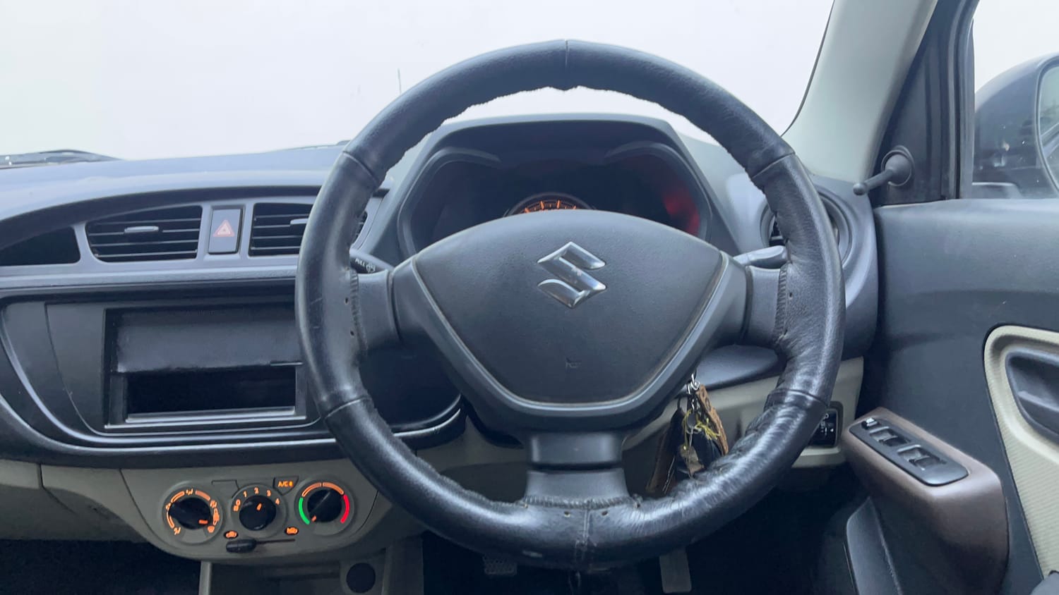 Used 2015 Maruti Suzuki Alto K10 LXi Petrol Manual interior STEERING VIEW