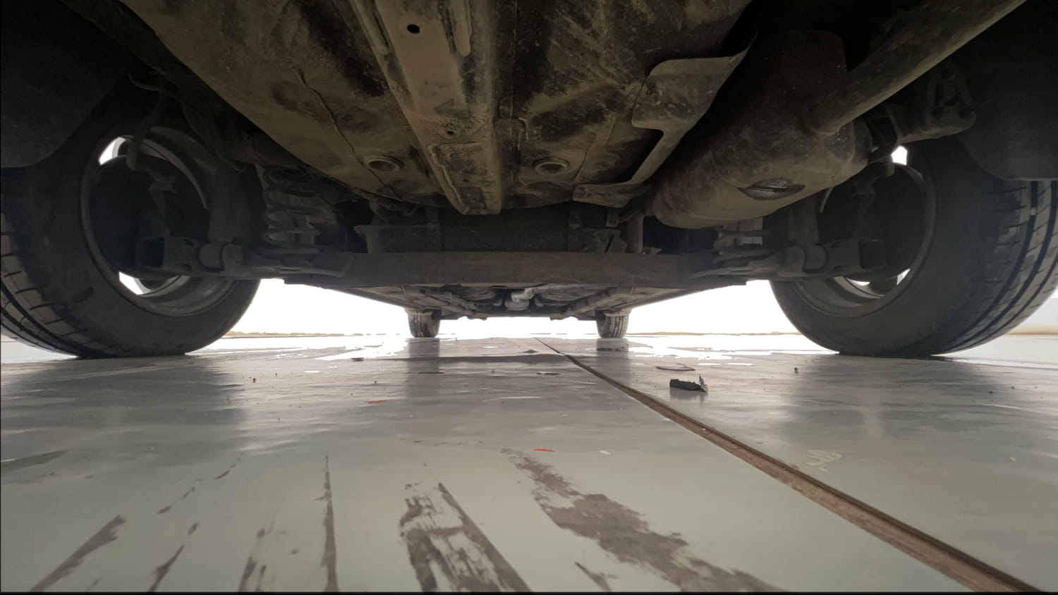 Used 2014 Hyundai Xcent SX 1.2 Petrol Manual extra REAR UNDERBODY VIEW (TAKEN FROM REAR)