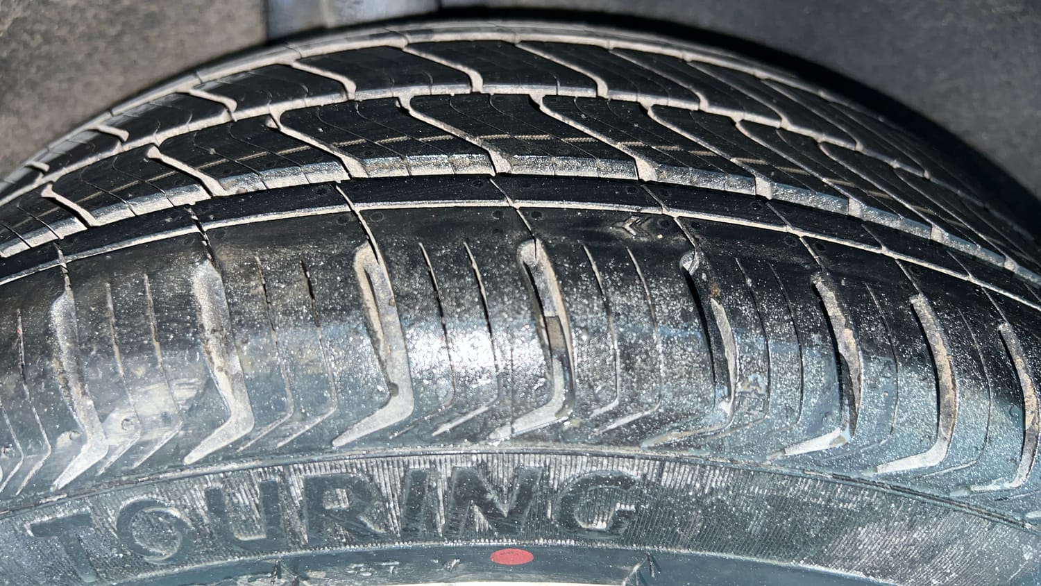 Used 2019 Maruti Suzuki Baleno Alpha Petrol Manual tyres RIGHT REAR TYRE TREAD VIEW
