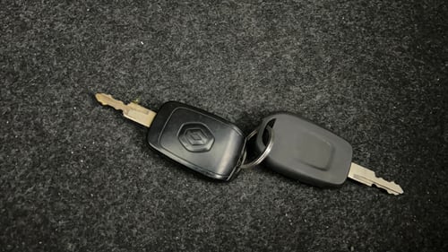 Used 2017 Renault Kwid 1.0 RXL Petrol Manual extra CAR KEY VIEW