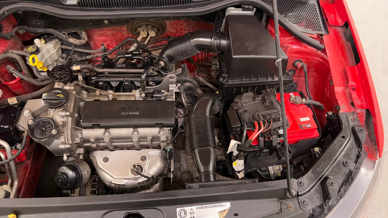 Used 2016 Volkswagen Polo Comfortline 1.2L (P) Petrol Manual engine ENGINE LEFT SIDE VIEW