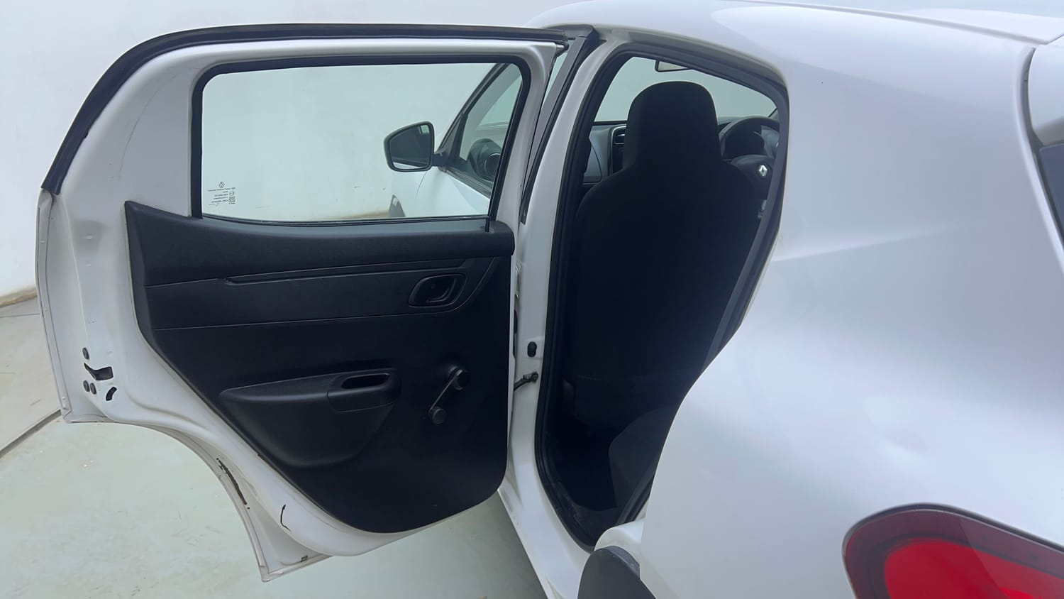 Used 2018 Renault Kwid 1.0 RXT AMT Opt Petrol Automatic interior LEFT REAR DOOR OPEN VIEW