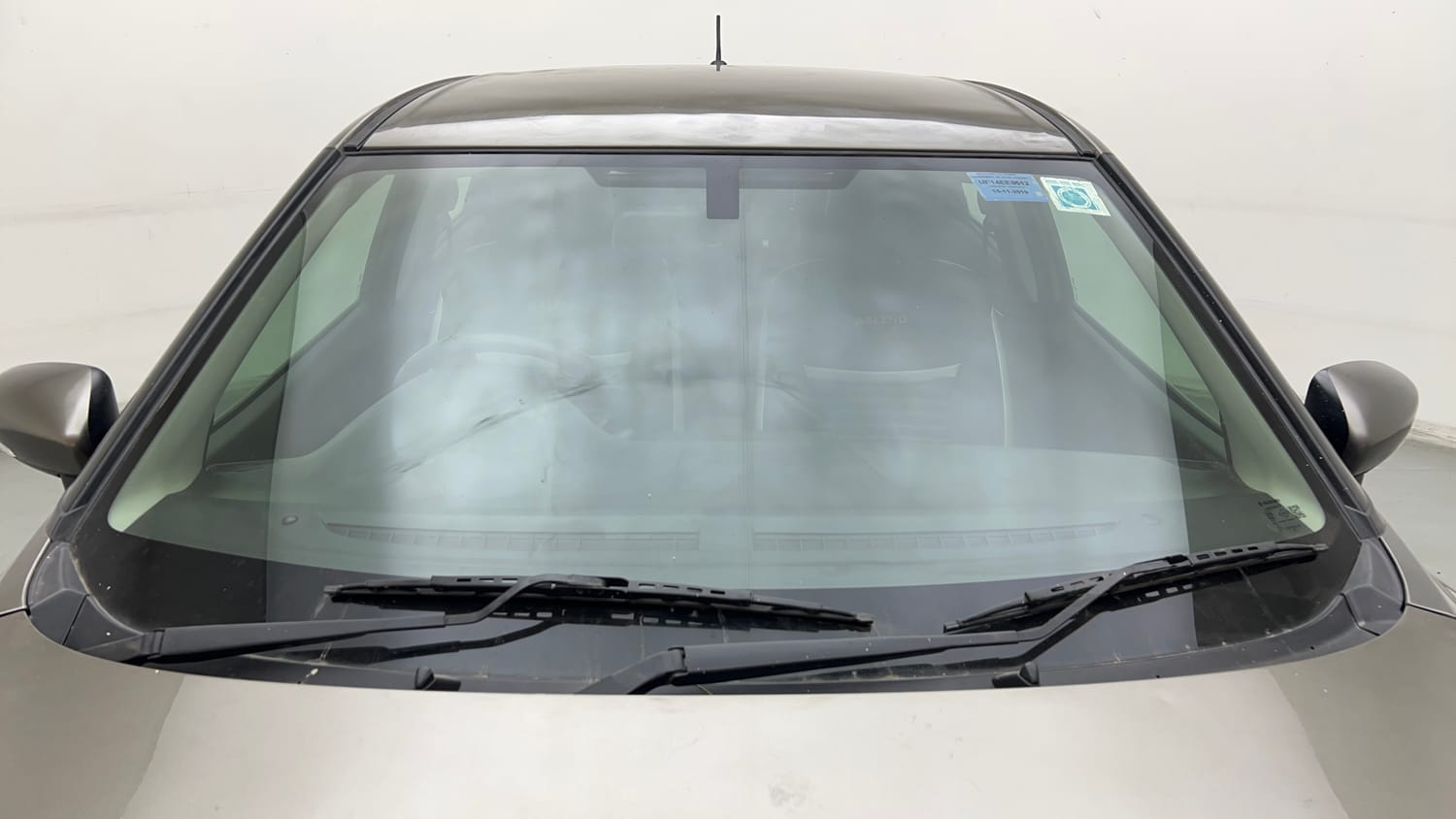 Used 2019 Maruti Suzuki Baleno Alpha Petrol Manual exterior FRONT WINDSHIELD VIEW