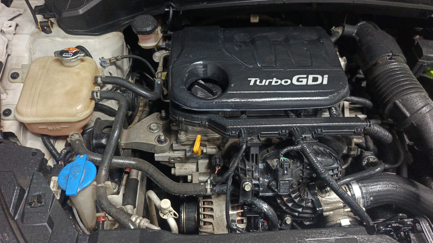 Used 2021 Hyundai i20 Asta 1.0 Turbo DCT Petrol Automatic engine ENGINE RIGHT SIDE VIEW