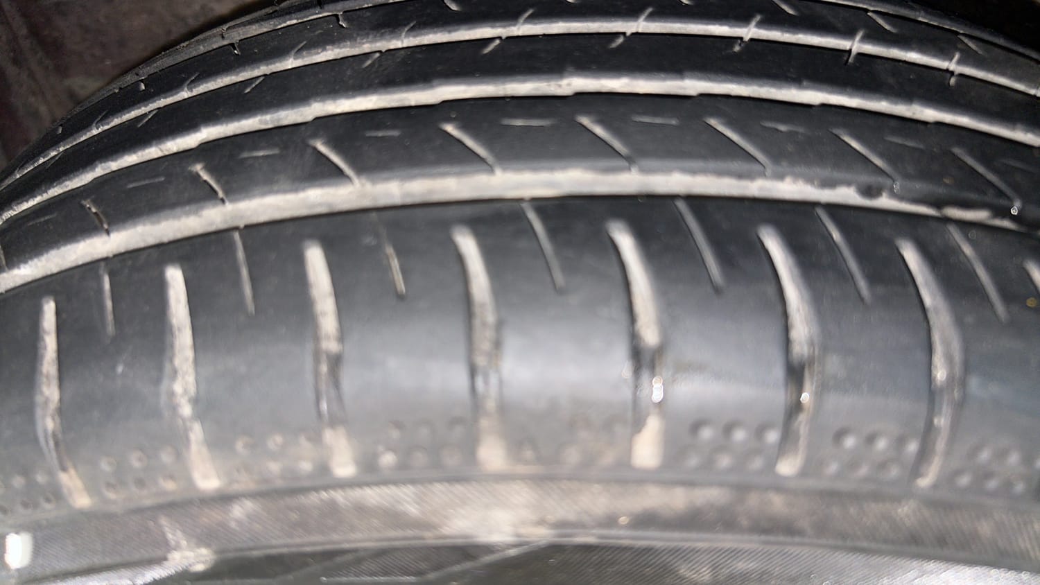Used 2015 Honda Jazz V Petrol Petrol Manual tyres LEFT FRONT TYRE TREAD VIEW