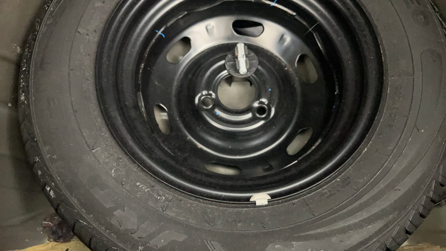 Used 2017 Renault Kwid 1.0 RXL Petrol Manual tyres SPARE TYRE VIEW