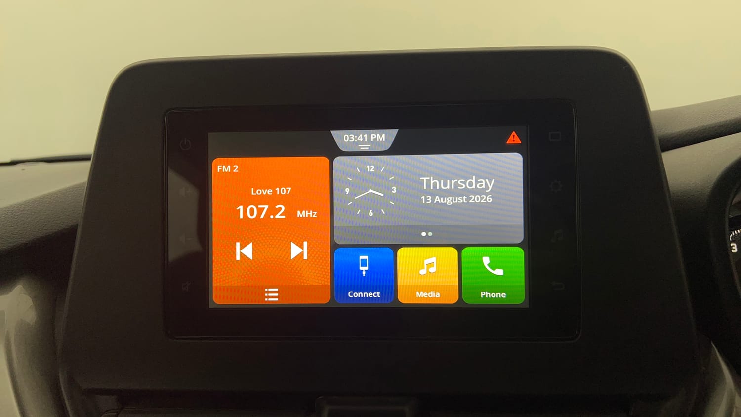 Used 2023 Maruti Suzuki Baleno Delta MT Petrol Manual top_features Touch screen infotainment system