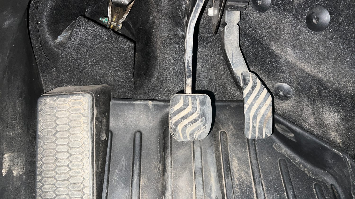 Used 2021 Renault Kiger RXT AMT Petrol Automatic interior PEDALS VIEW