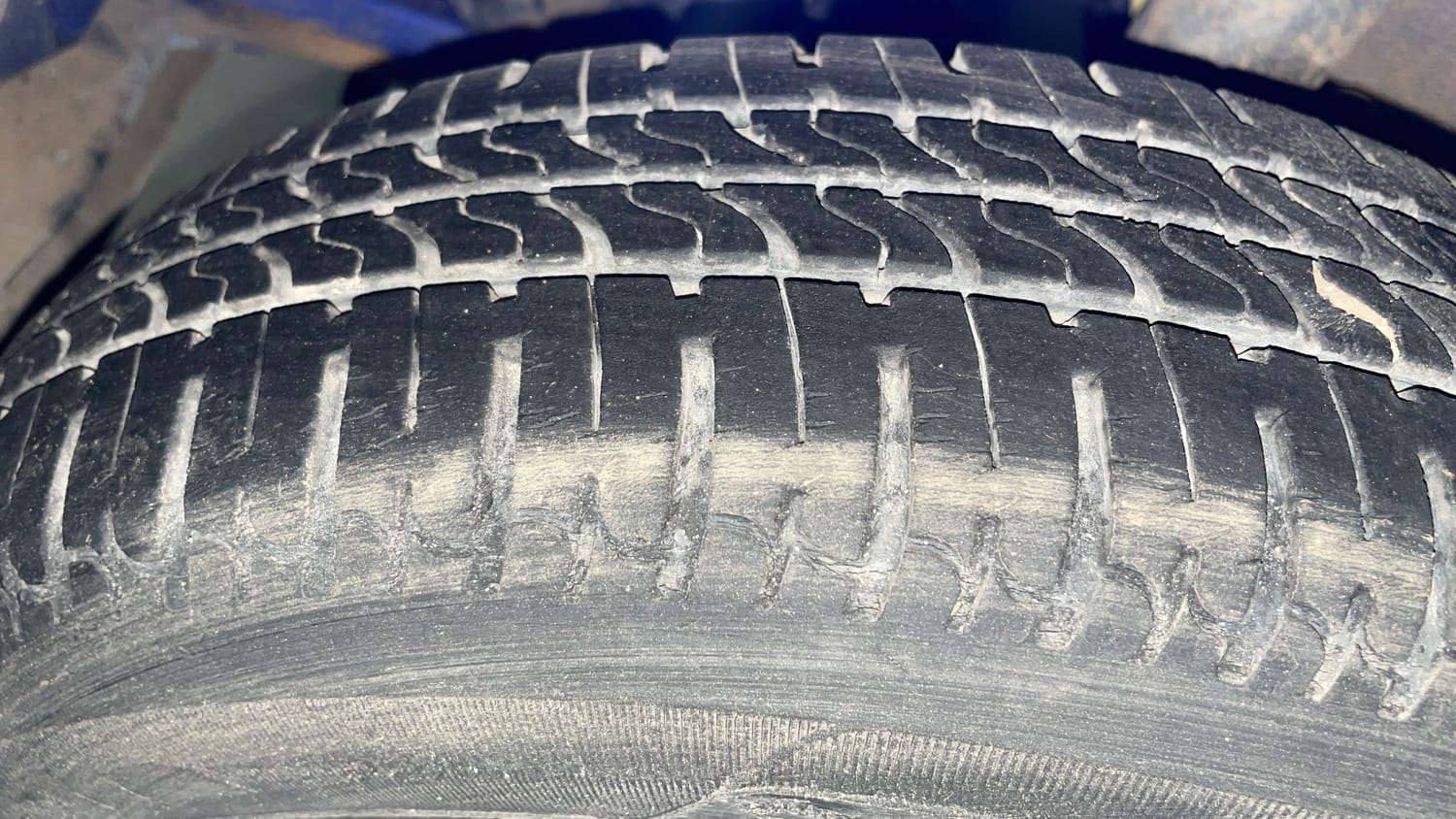 Used 2014 Tata Nano LX Petrol Manual tyres LEFT FRONT TYRE TREAD VIEW