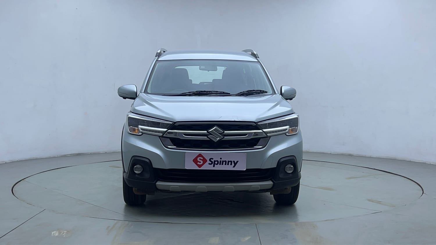 Used 2025 Maruti Suzuki XL6 Alpha Plus MT Petrol Petrol Manual exterior FRONT VIEW