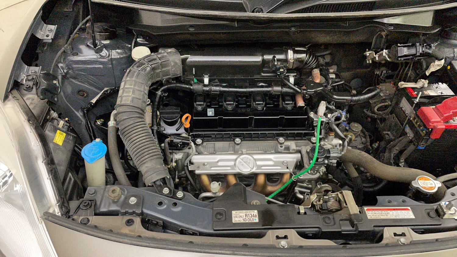 Used 2023 Maruti Suzuki Swift VXi Petrol Manual engine ENGINE RIGHT SIDE VIEW