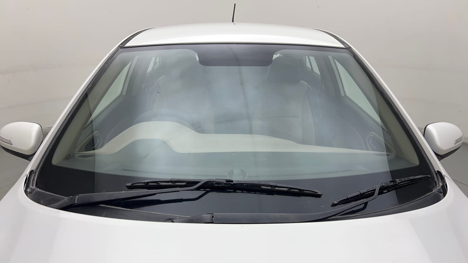 Used 2018 Hyundai Elite i20 Asta 1.2 AT Petrol Automatic exterior FRONT WINDSHIELD VIEW