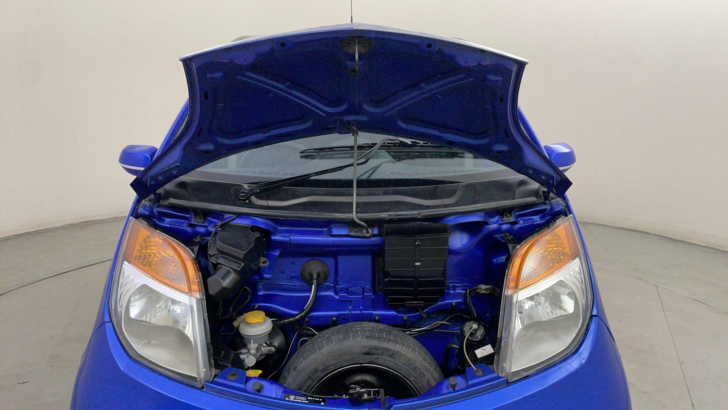 Used 2015 Tata Nano Twist XT Petrol Manual engine ENGINE & BONNET OPEN FRONT VIEW