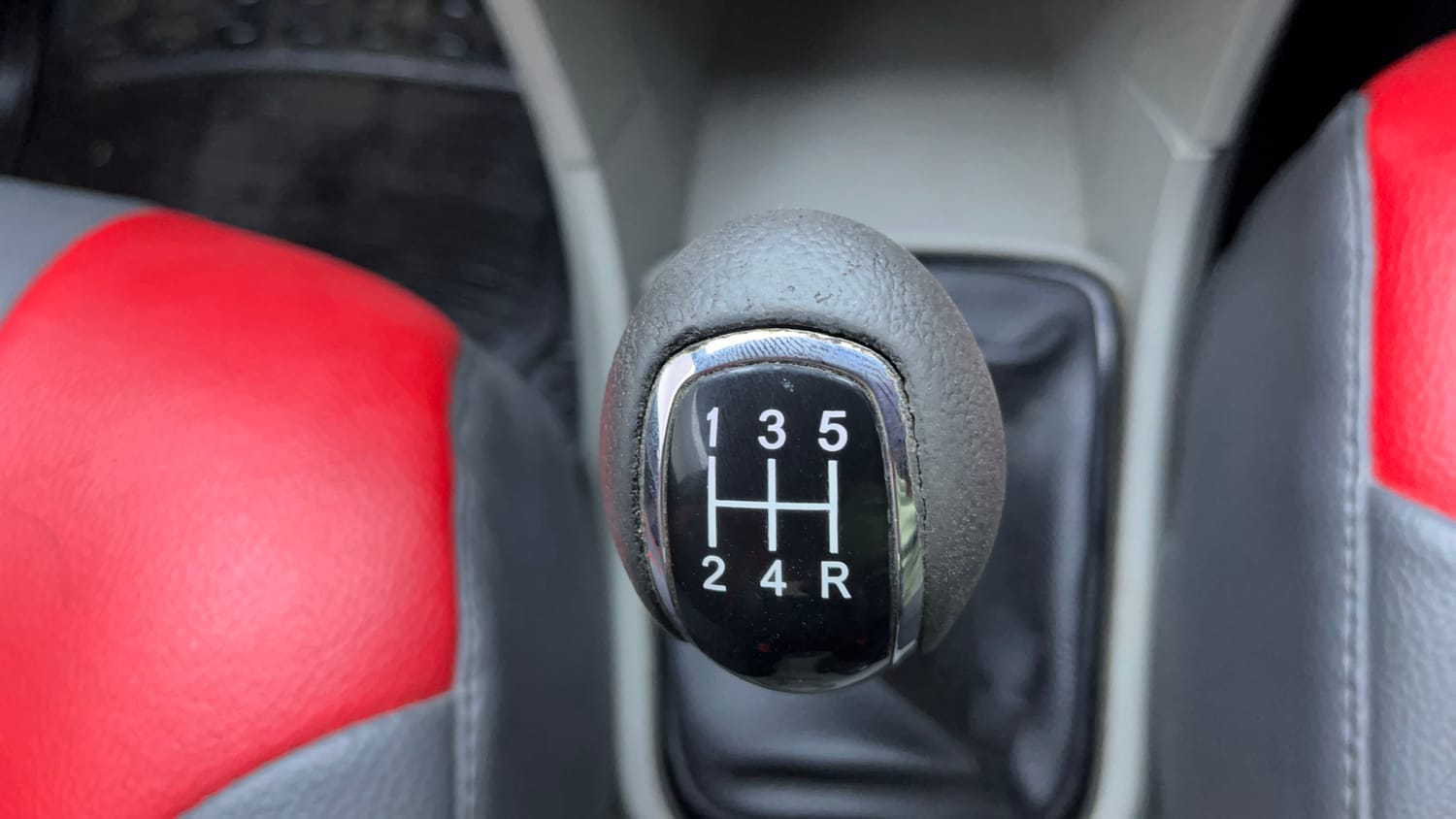 Used 2018 Tata Tiago Revotron XT Petrol Manual interior GEAR  KNOB VIEW