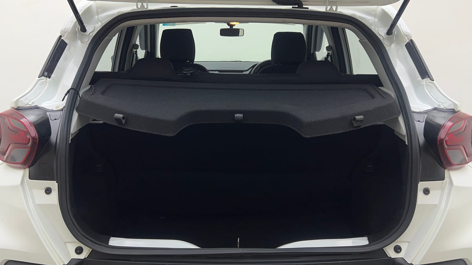 Used 2025 Tata Punch Pure (o) Petrol Manual interior DICKY INSIDE VIEW