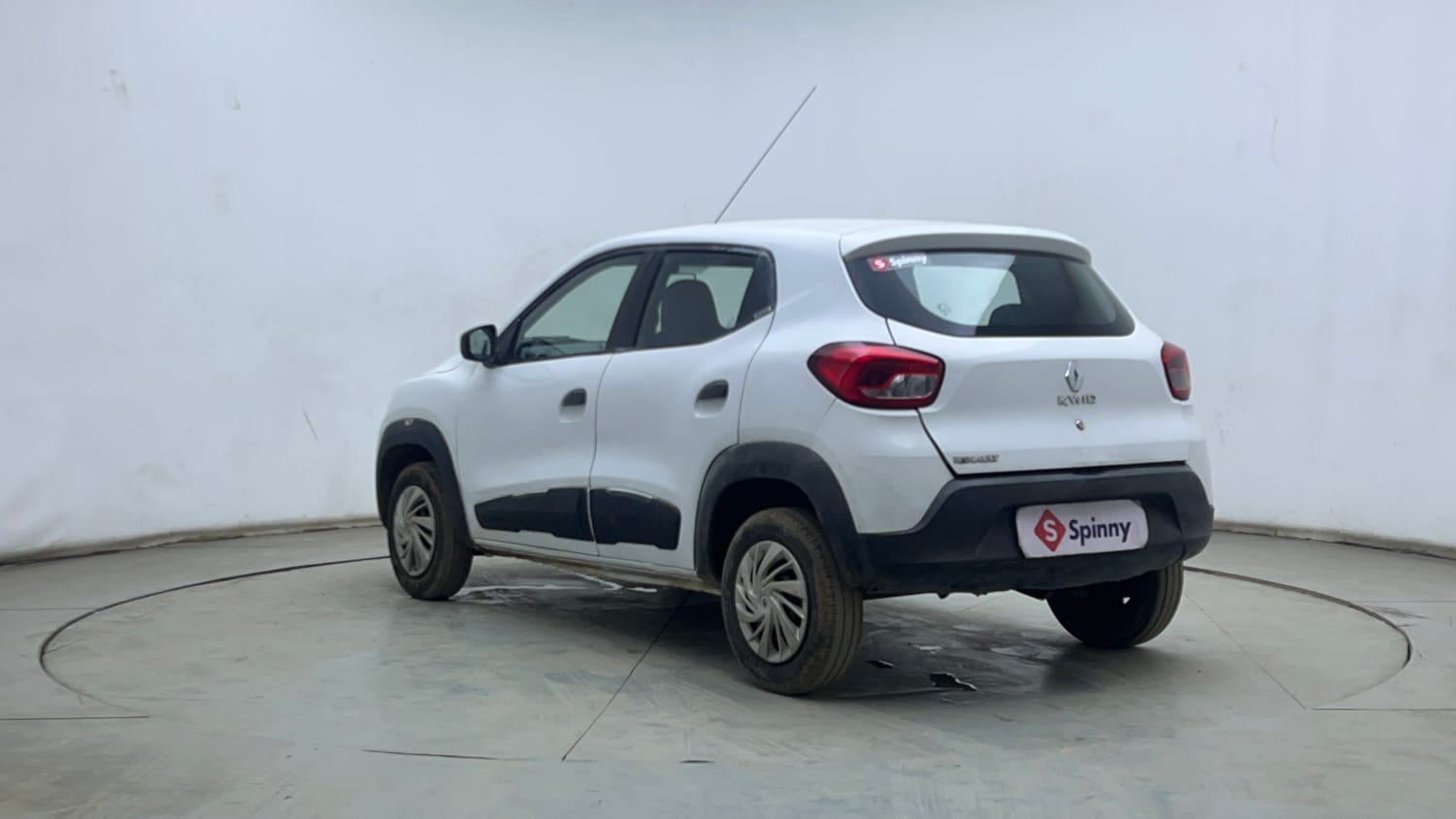 Used 2016 Renault Kwid RXT Petrol Manual exterior LEFT REAR CORNER VIEW