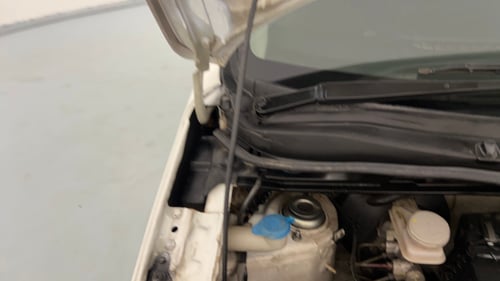 Used 2013 Maruti Suzuki Wagon R VXI Petrol Manual engine ENGINE RIGHT SIDE HINGE & APRON VIEW