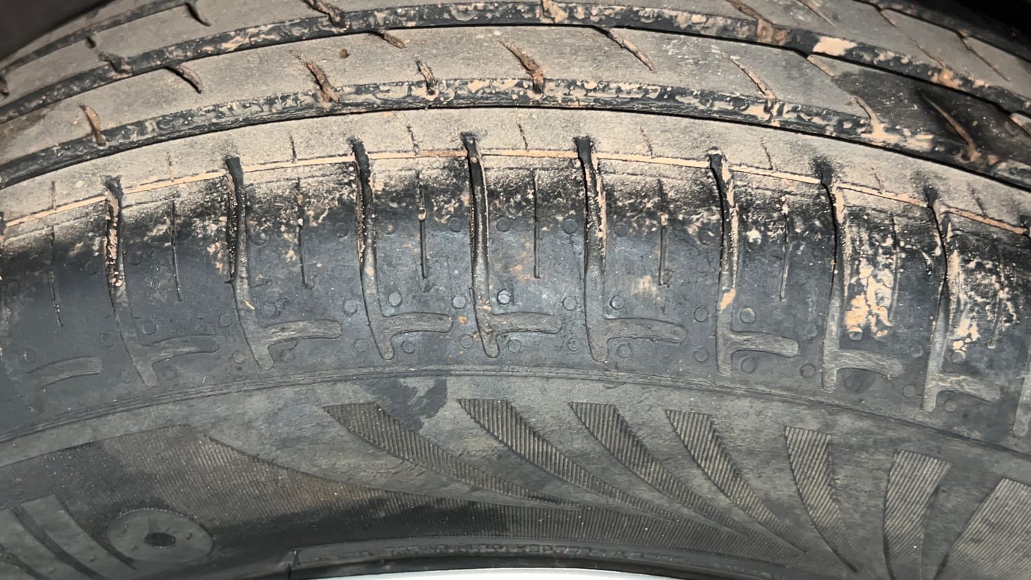 Used 2020 Hyundai Aura S 1.2 Petrol Petrol Manual tyres LEFT REAR TYRE TREAD VIEW
