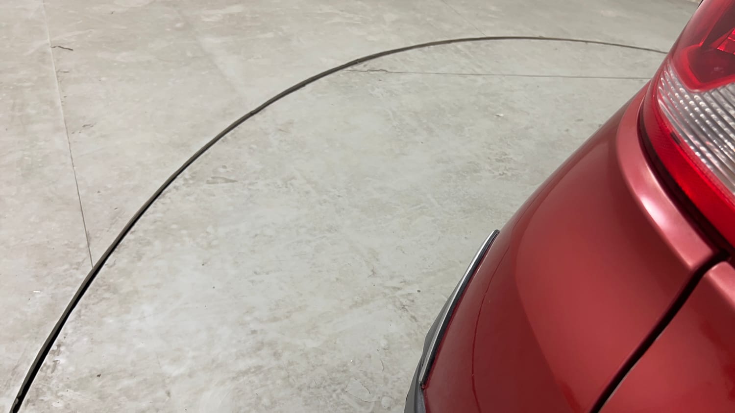 Used 2016 Renault Kwid RXT Petrol Manual dents MINOR SCRATCH