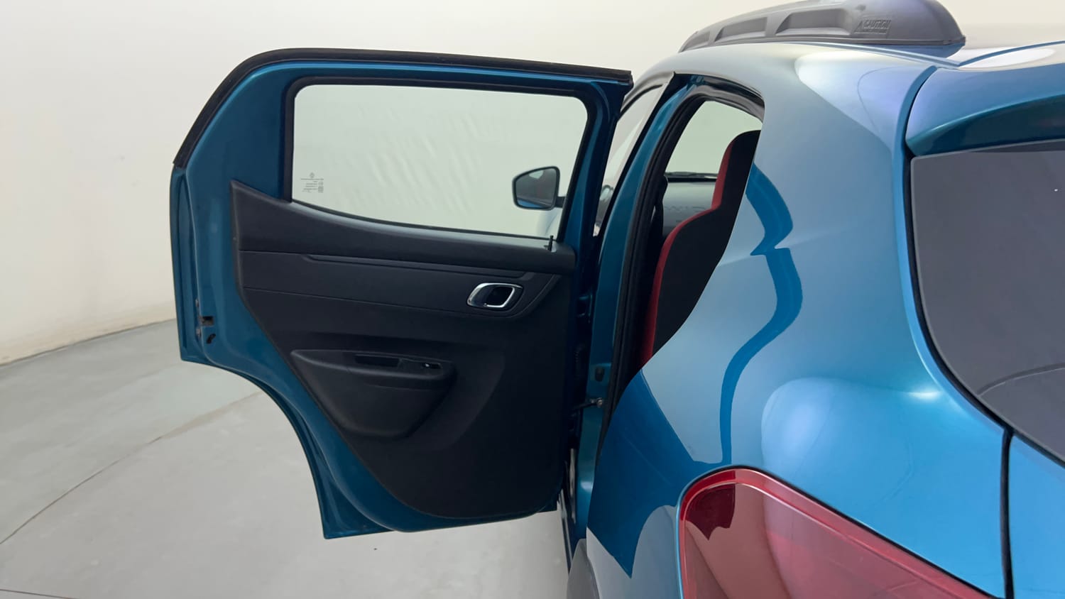 Used 2020 Renault Kwid 1.0 RXT AMT Opt Petrol Automatic interior LEFT REAR DOOR OPEN VIEW